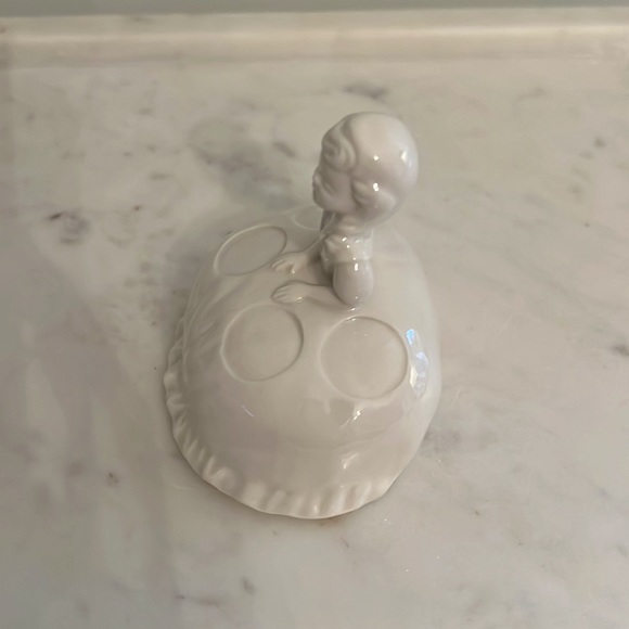 Home Decor Art Ceramic Figurine - Picture 5 of 8